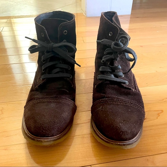 Marlboro Classics brown suede boots - Picture 1 of 5